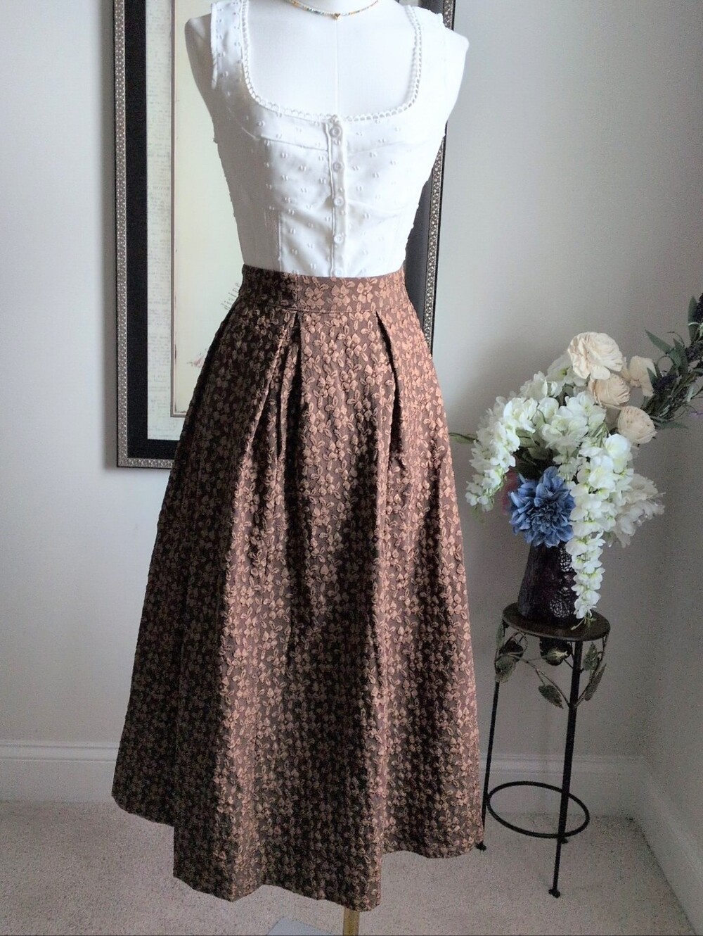 Free Market Brown midi skirt with pleats Size M